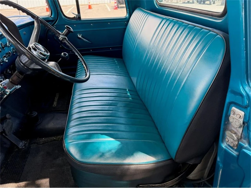 1959 Chevrolet Task Force - Image 30 of 31