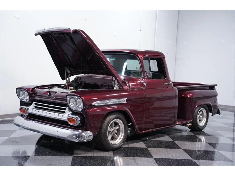 1959 Chevrolet Task Force - Image 25 of 31