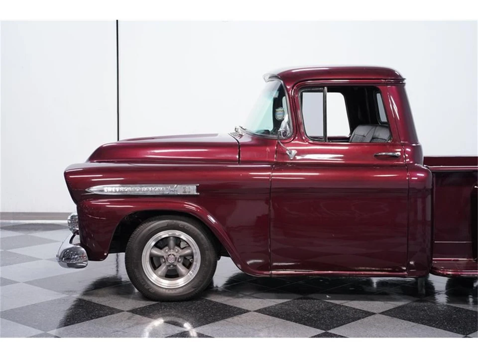 1959 Chevrolet Task Force - Image 19 of 31
