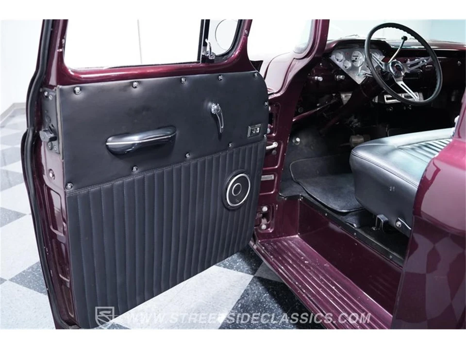 1959 Chevrolet Task Force - Image 28 of 31