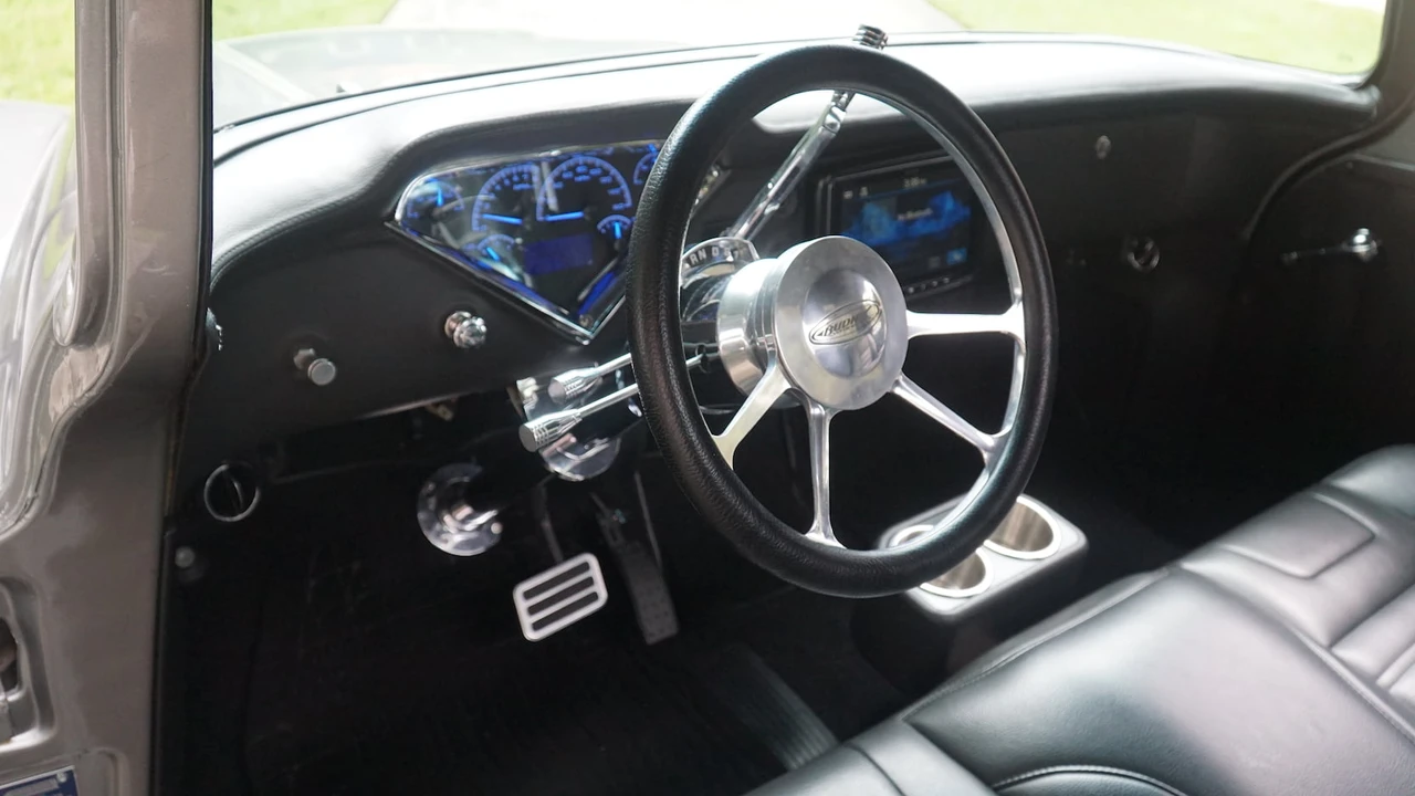 1959 Chevrolet Task Force - Image 7 of 22