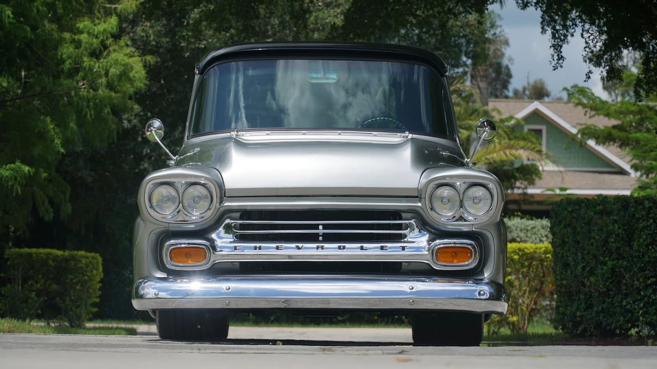 1959 Chevrolet Task Force - Image 10 of 22