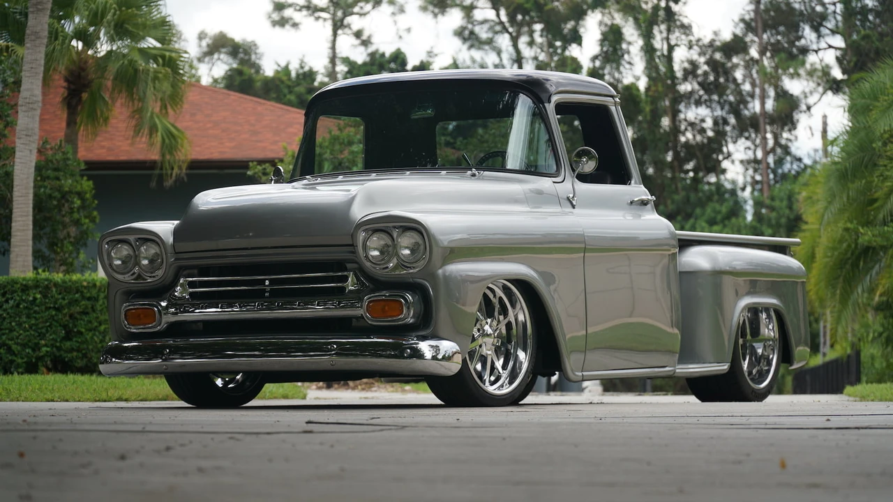 1959 Chevrolet Task Force - Image 18 of 22