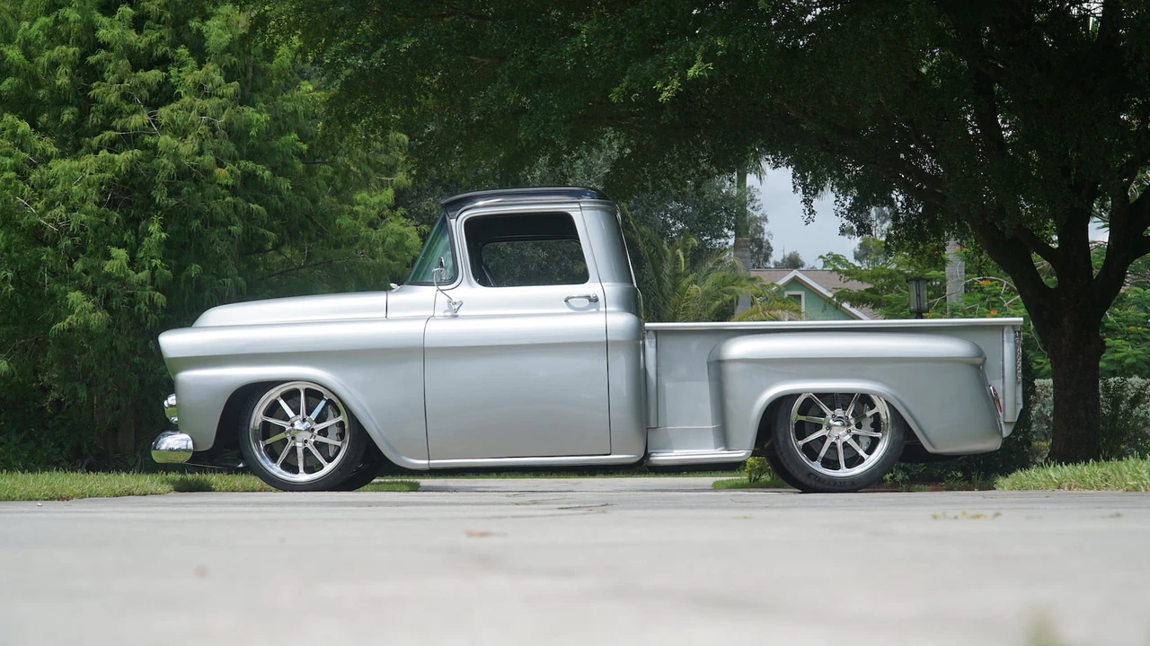 1959 Chevrolet Task Force - Image 21 of 22