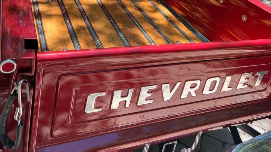 1959 Chevrolet Task Force - Image 12 of 15