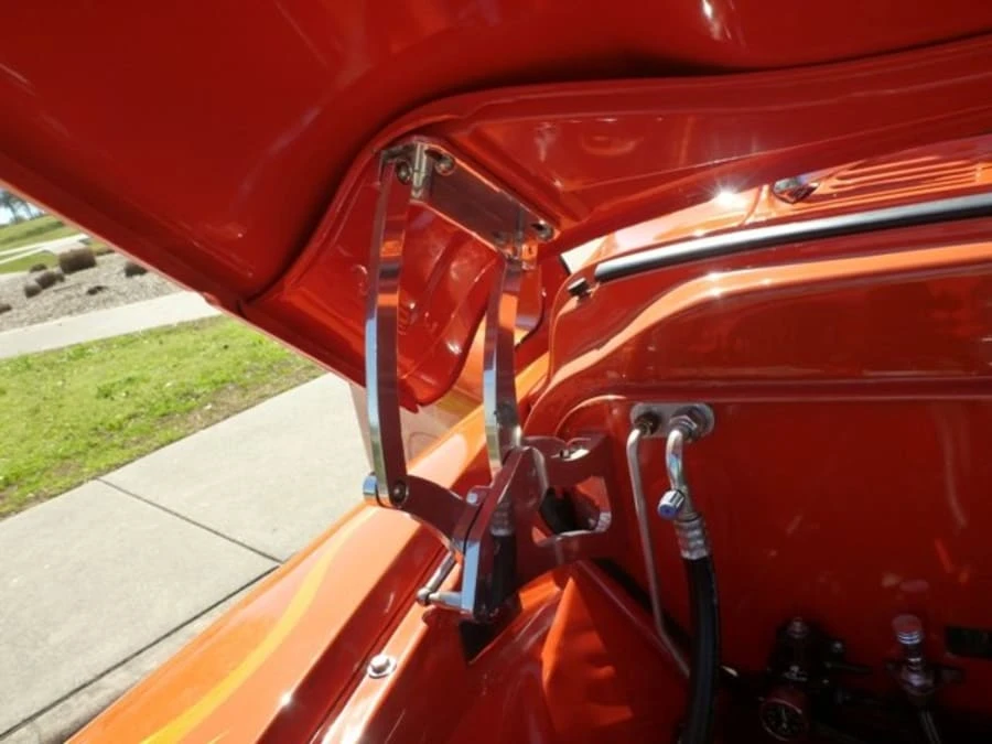 1959 Chevrolet Task Force - Image 28 of 31
