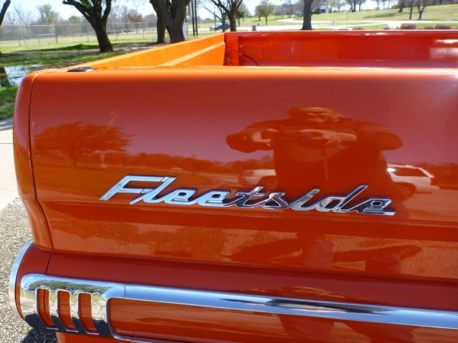 1959 Chevrolet Task Force - Image 14 of 31