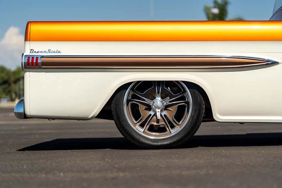 1959 Chevrolet Task Force - Image 13 of 31