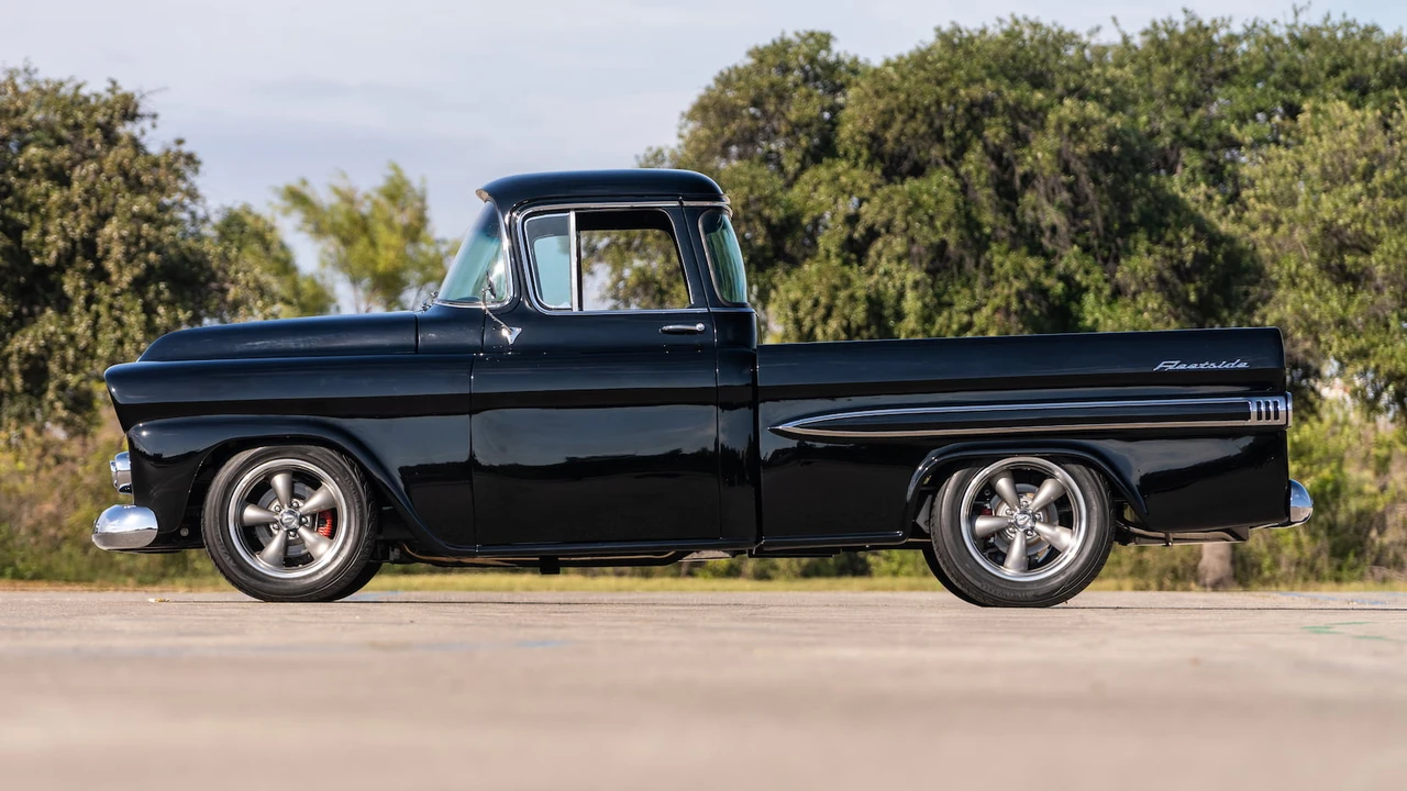 1959 Chevrolet Task Force - Image 2 of 21