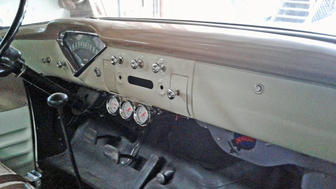 1959 Chevrolet Task Force - Image 27 of 31