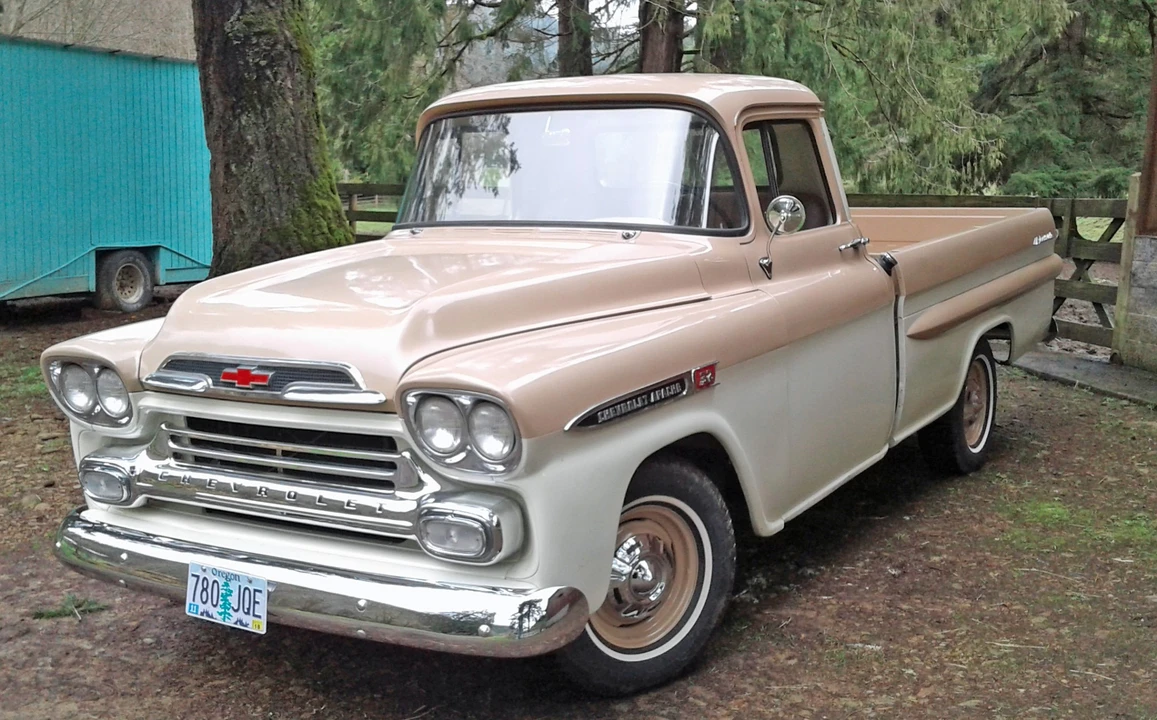 1959 Chevrolet Task Force - Image 7 of 31