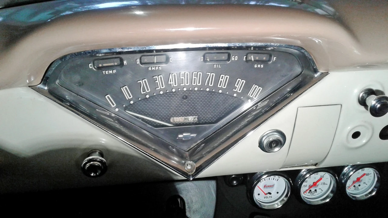 1959 Chevrolet Task Force - Image 24 of 31