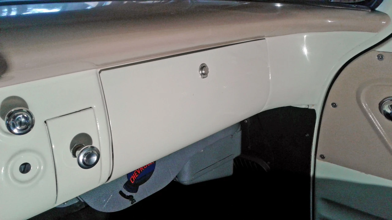 1959 Chevrolet Task Force - Image 25 of 31