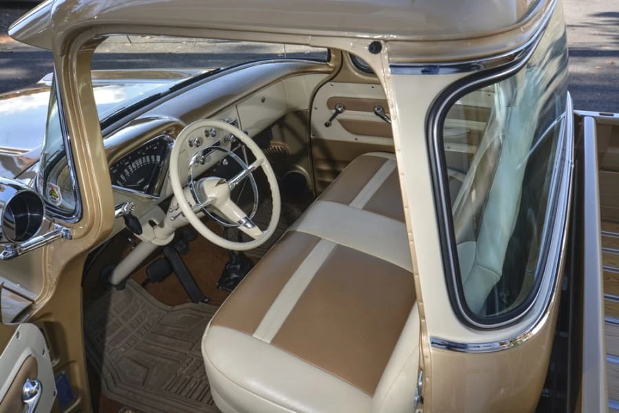 1959 Chevrolet Task Force - Image 4 of 12