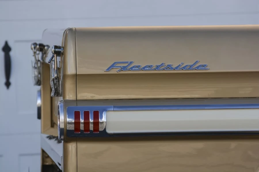 1959 Chevrolet Task Force - Image 11 of 12