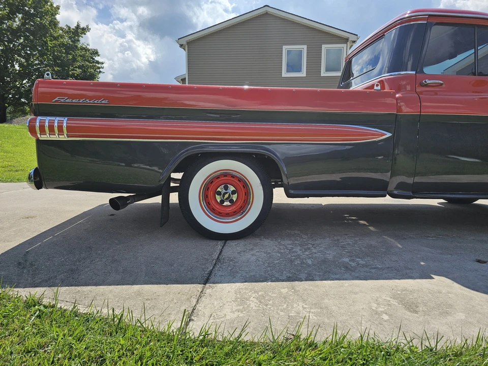 1959 Chevrolet Task Force - Image 22 of 31