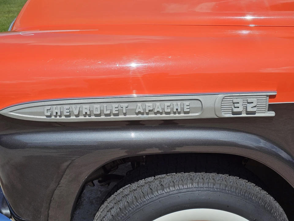 1959 Chevrolet Task Force - Image 28 of 31