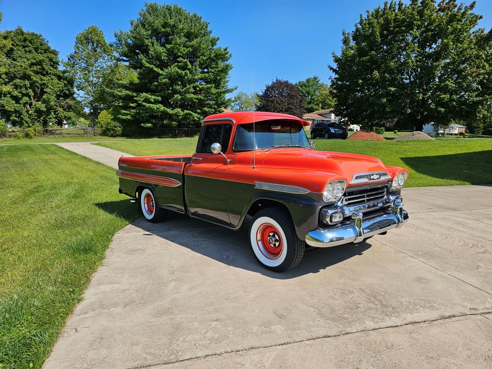 1959 Chevrolet Task Force - Image 4 of 31
