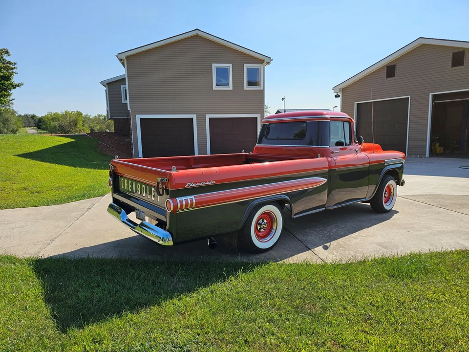 1959 Chevrolet Task Force - Image 5 of 31