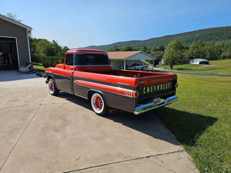 1959 Chevrolet Task Force - Image 7 of 31