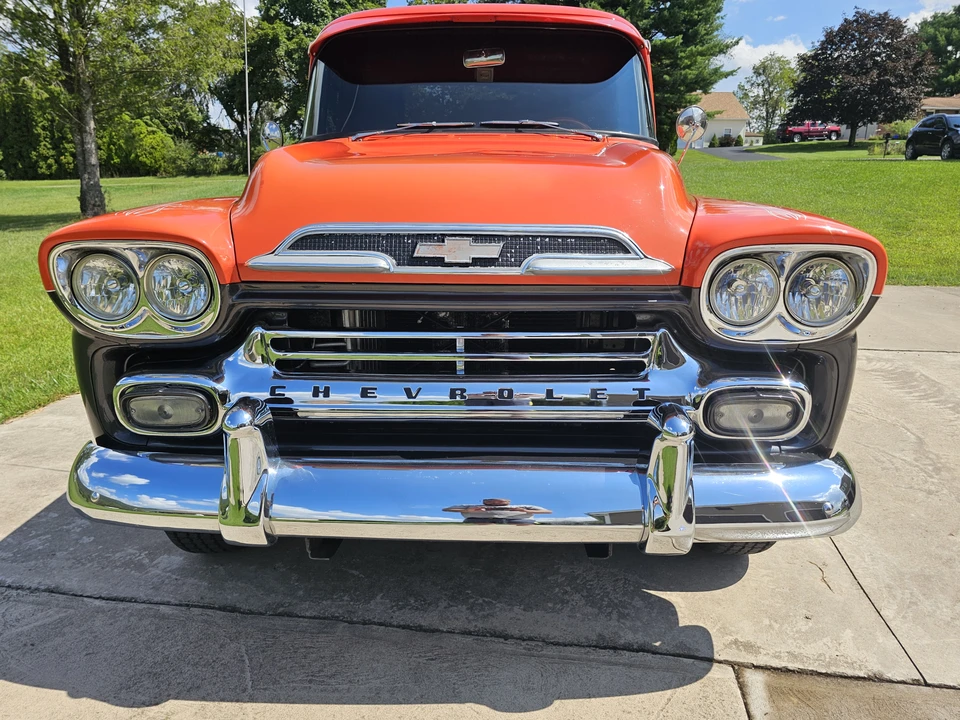1959 Chevrolet Task Force - Image 8 of 31