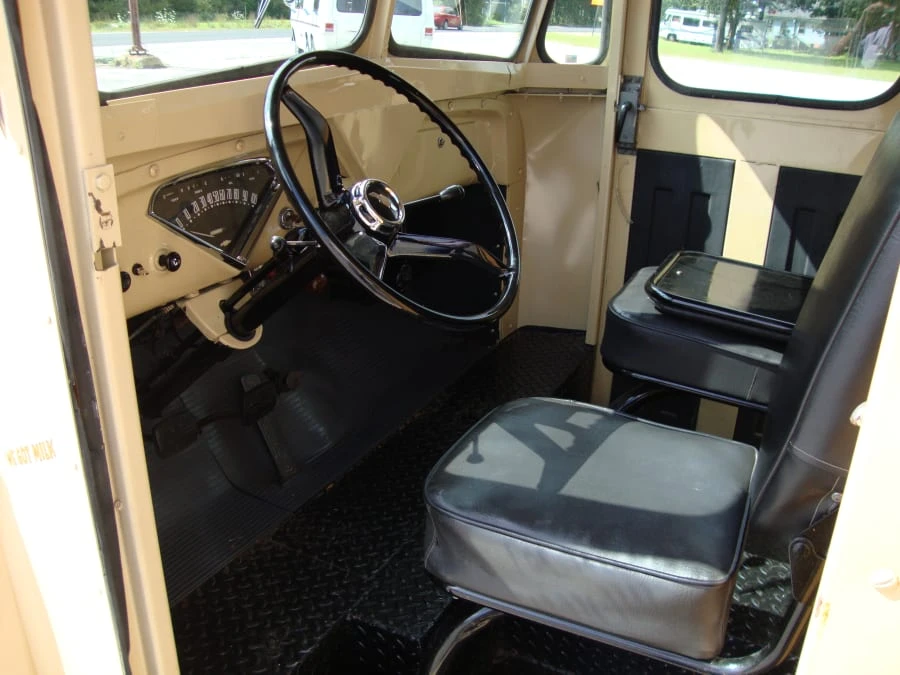 1959 Chevrolet Task Force - Image 3 of 8