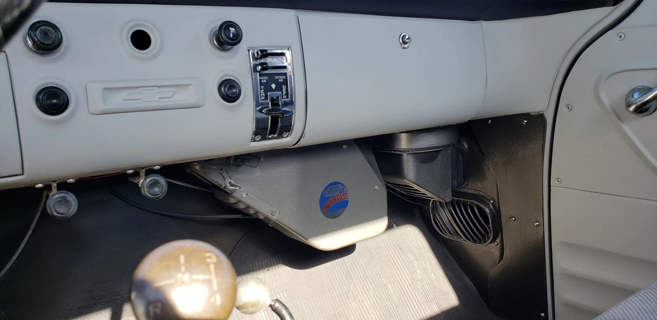 1959 Chevrolet Task Force - Image 30 of 31