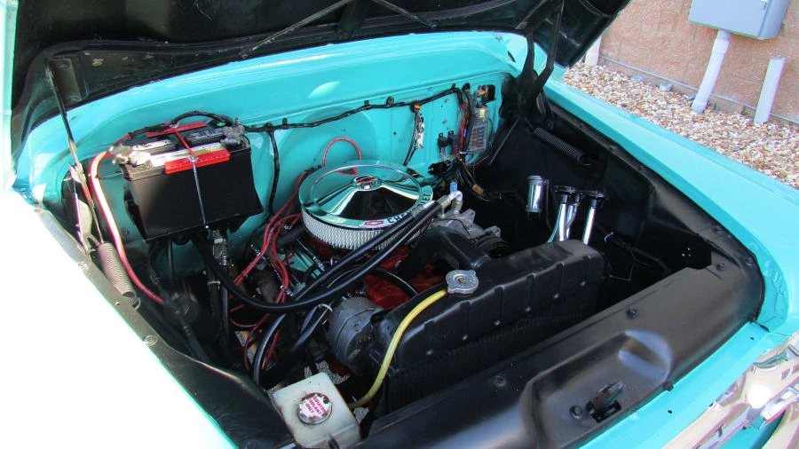 1959 Chevrolet Task Force - Image 6 of 9