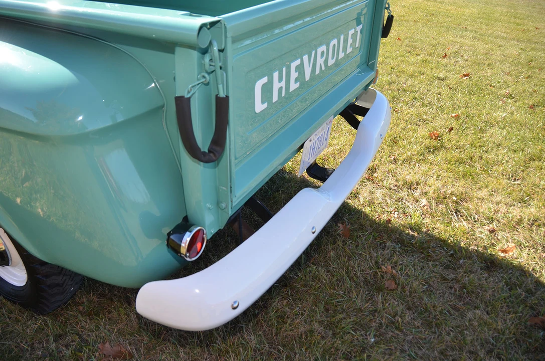 1959 Chevrolet Task Force - Image 5 of 31