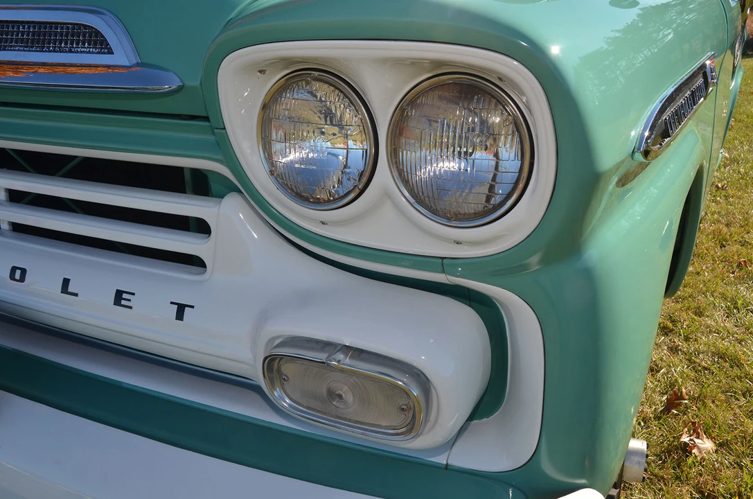 1959 Chevrolet Task Force - Image 20 of 31