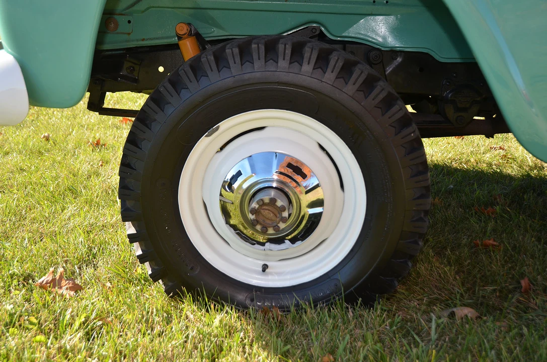 1959 Chevrolet Task Force - Image 17 of 31