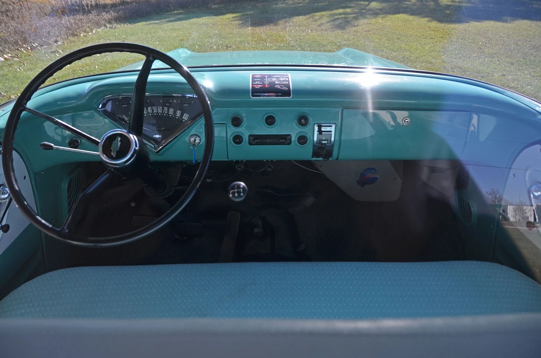 1959 Chevrolet Task Force - Image 30 of 31