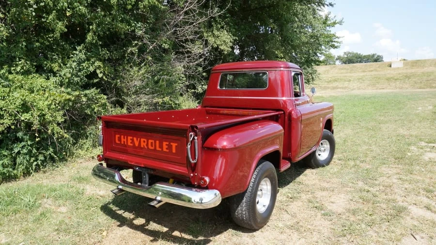 1959 Chevrolet Task Force - Image 3 of 10