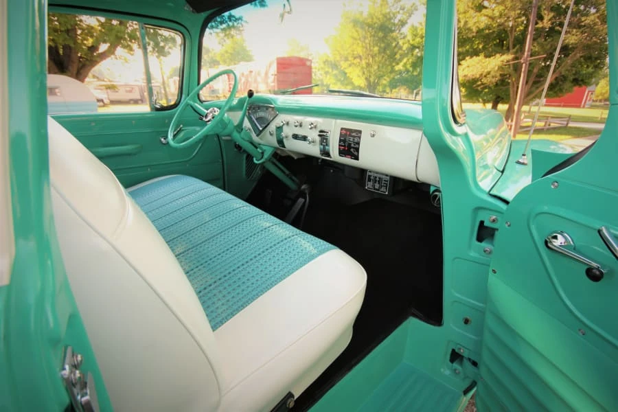 1959 Chevrolet Task Force - Image 3 of 12