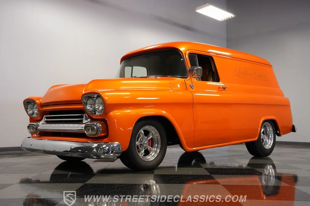 1959 Chevrolet Task Force - Image 22 of 31