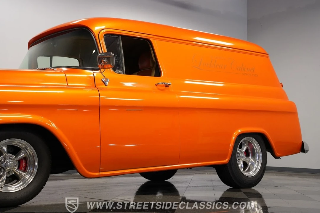 1959 Chevrolet Task Force - Image 23 of 31