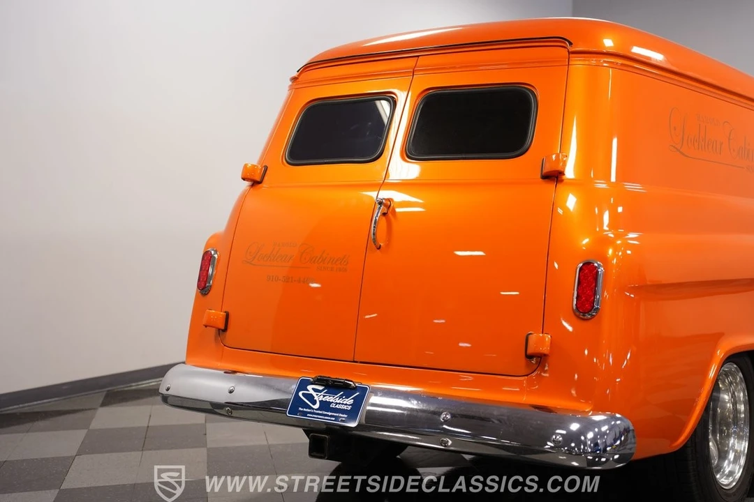 1959 Chevrolet Task Force - Image 27 of 31