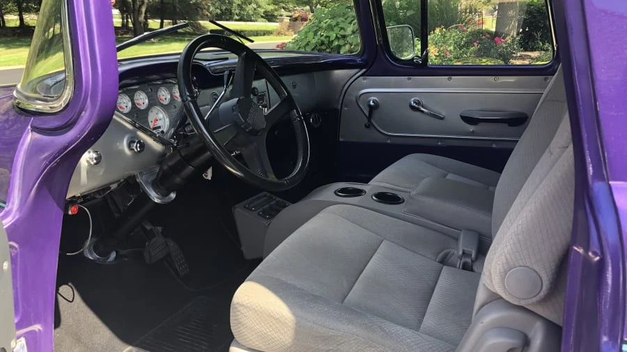 1959 Chevrolet Task Force - Image 6 of 18