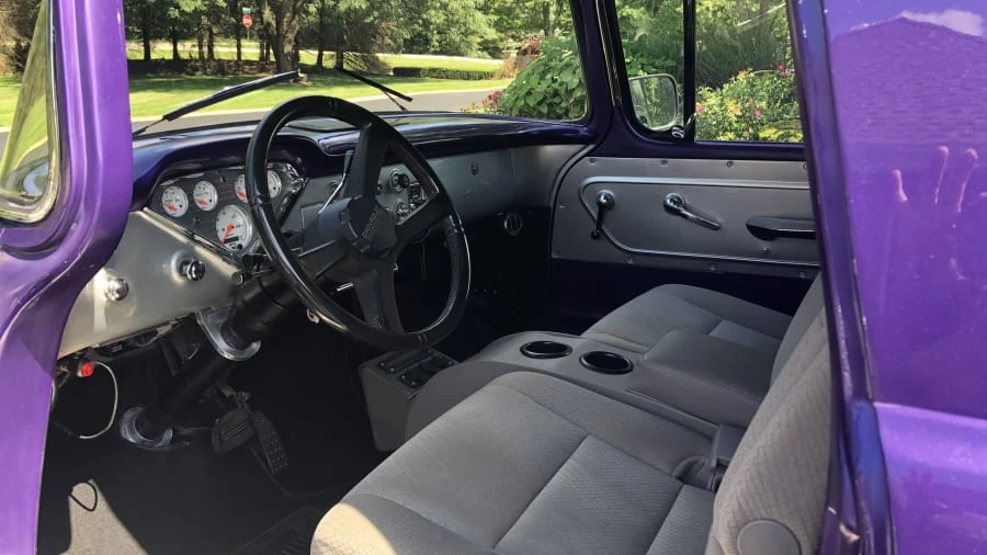 1959 Chevrolet Task Force - Image 2 of 15