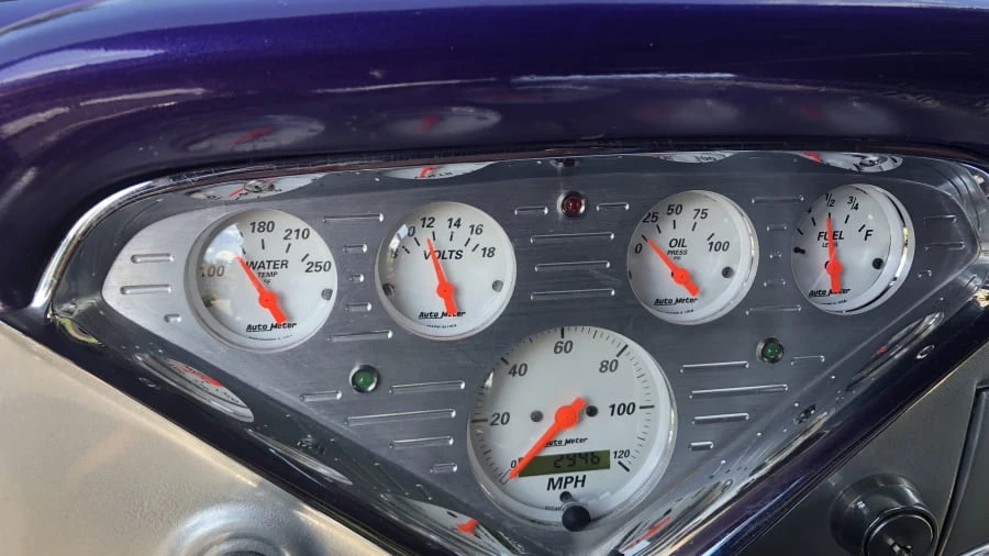 1959 Chevrolet Task Force - Image 3 of 15