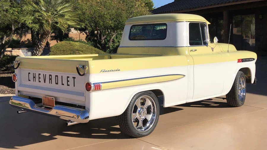 1959 Chevrolet Task Force - Image 10 of 12