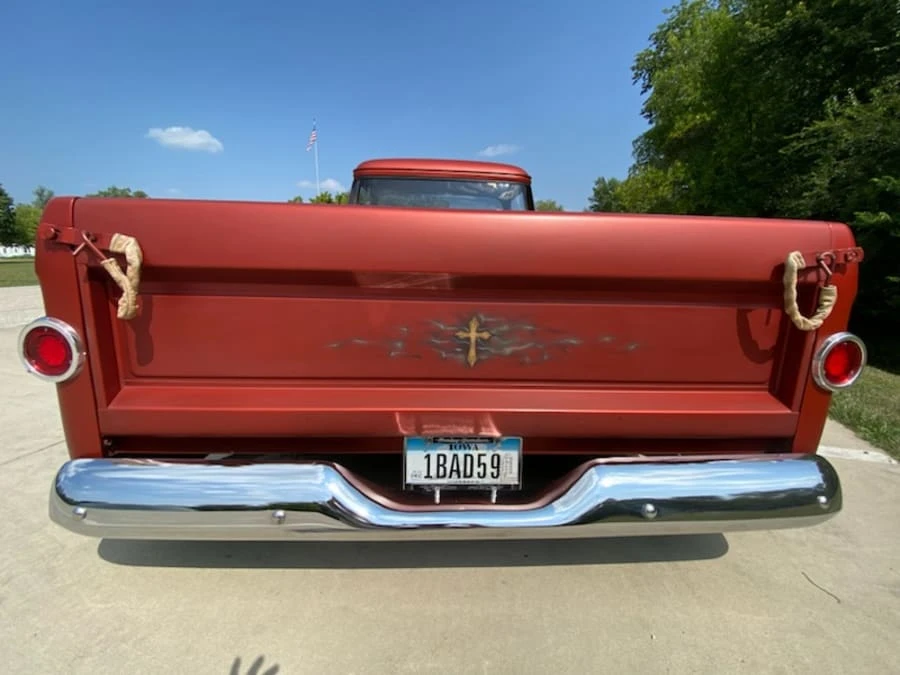 1959 Chevrolet Task Force - Image 10 of 31