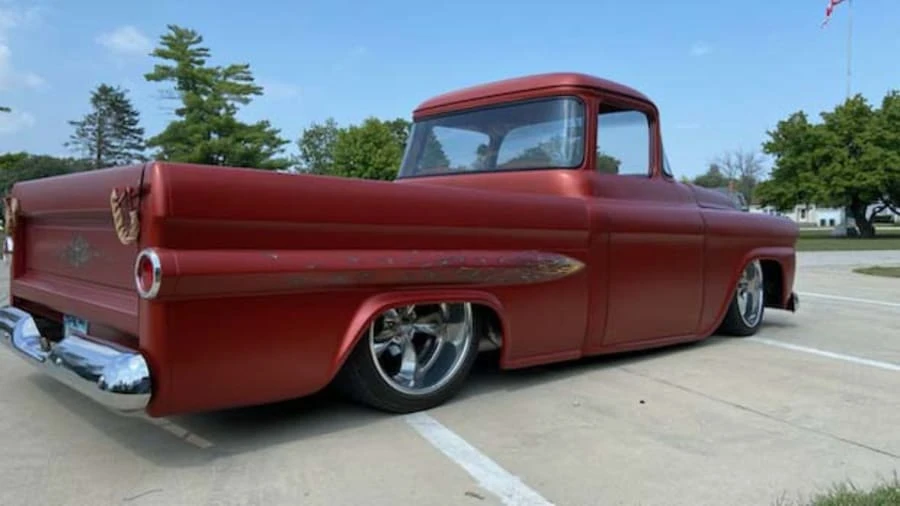 1959 Chevrolet Task Force - Image 6 of 31