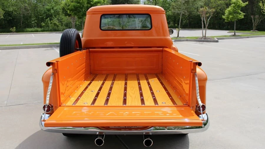 1959 Chevrolet Task Force - Image 2 of 9