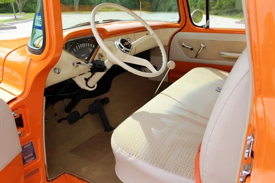 1959 Chevrolet Task Force - Image 4 of 9