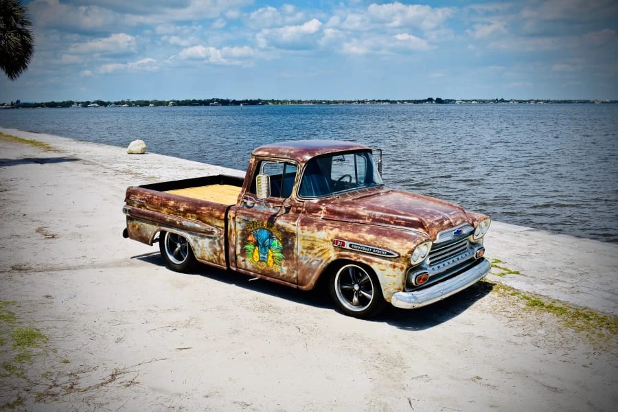 1959 Chevrolet Task Force - Image 10 of 12