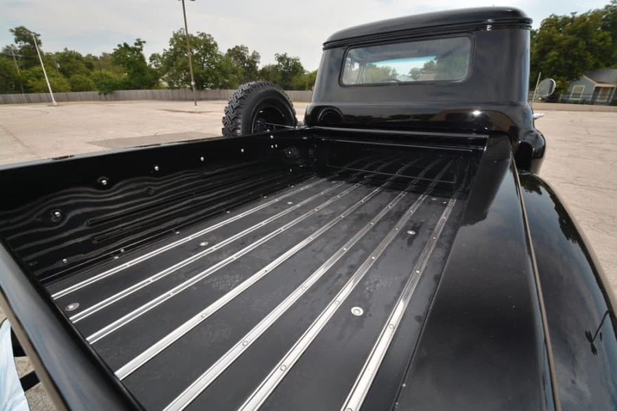 1959 Chevrolet Task Force - Image 11 of 12
