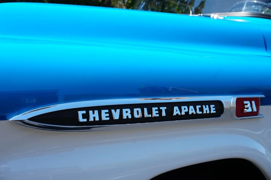 1959 Chevrolet Task Force - Image 19 of 31