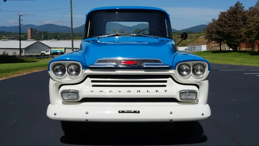 1959 Chevrolet Task Force - Image 28 of 31