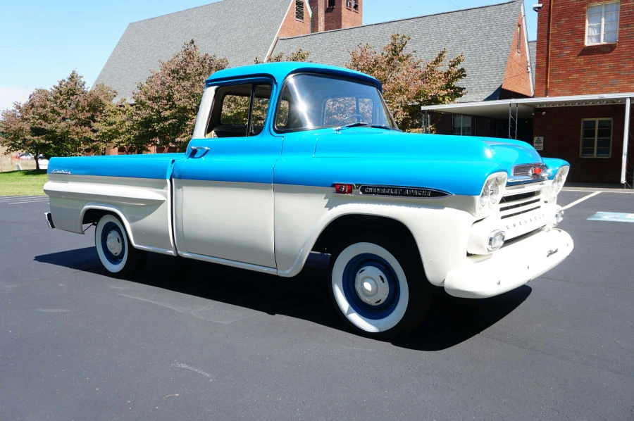 1959 Chevrolet Task Force - Image 29 of 31